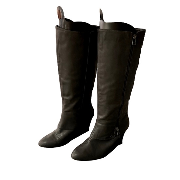 Wedge Boots in Black - Picture 2 of 5